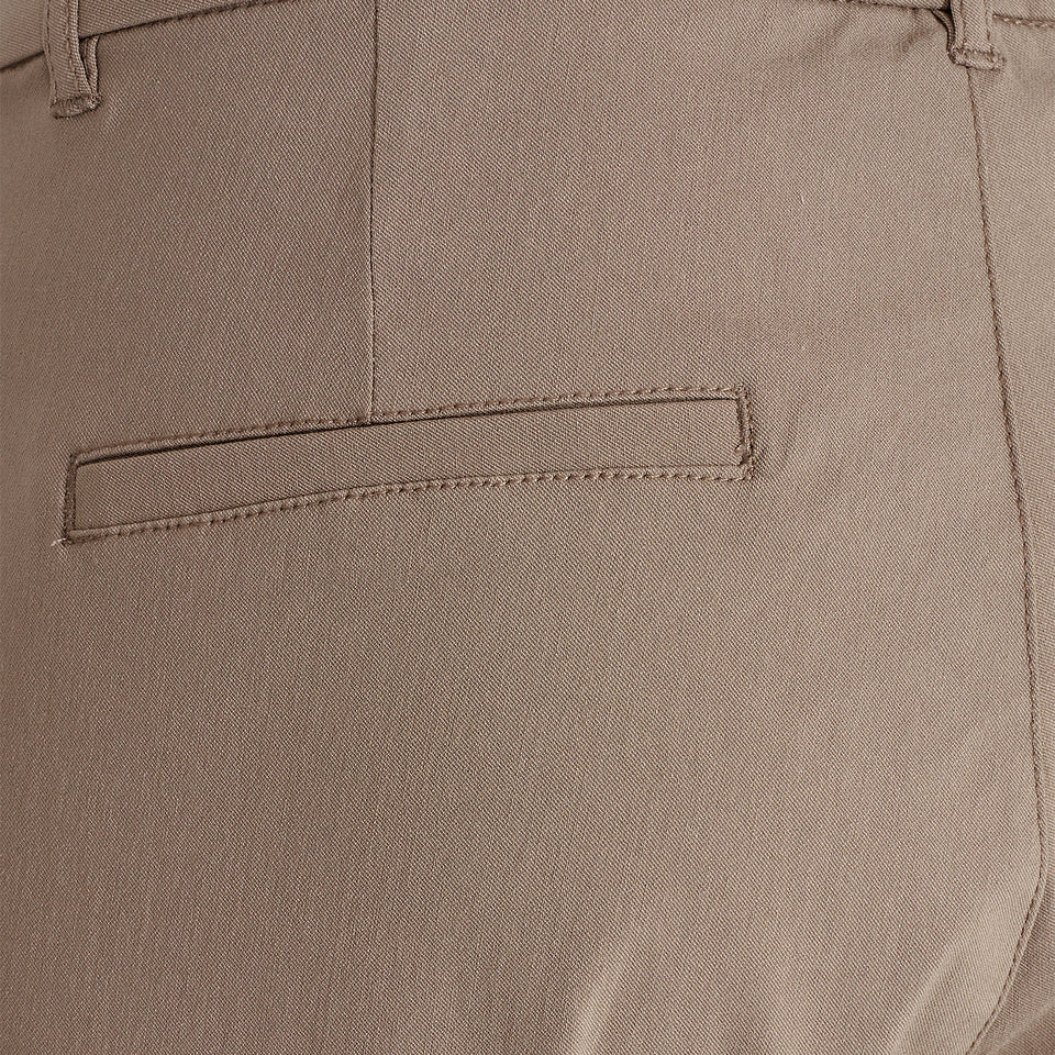 Jenny buxur frá Freequent-desert taupe