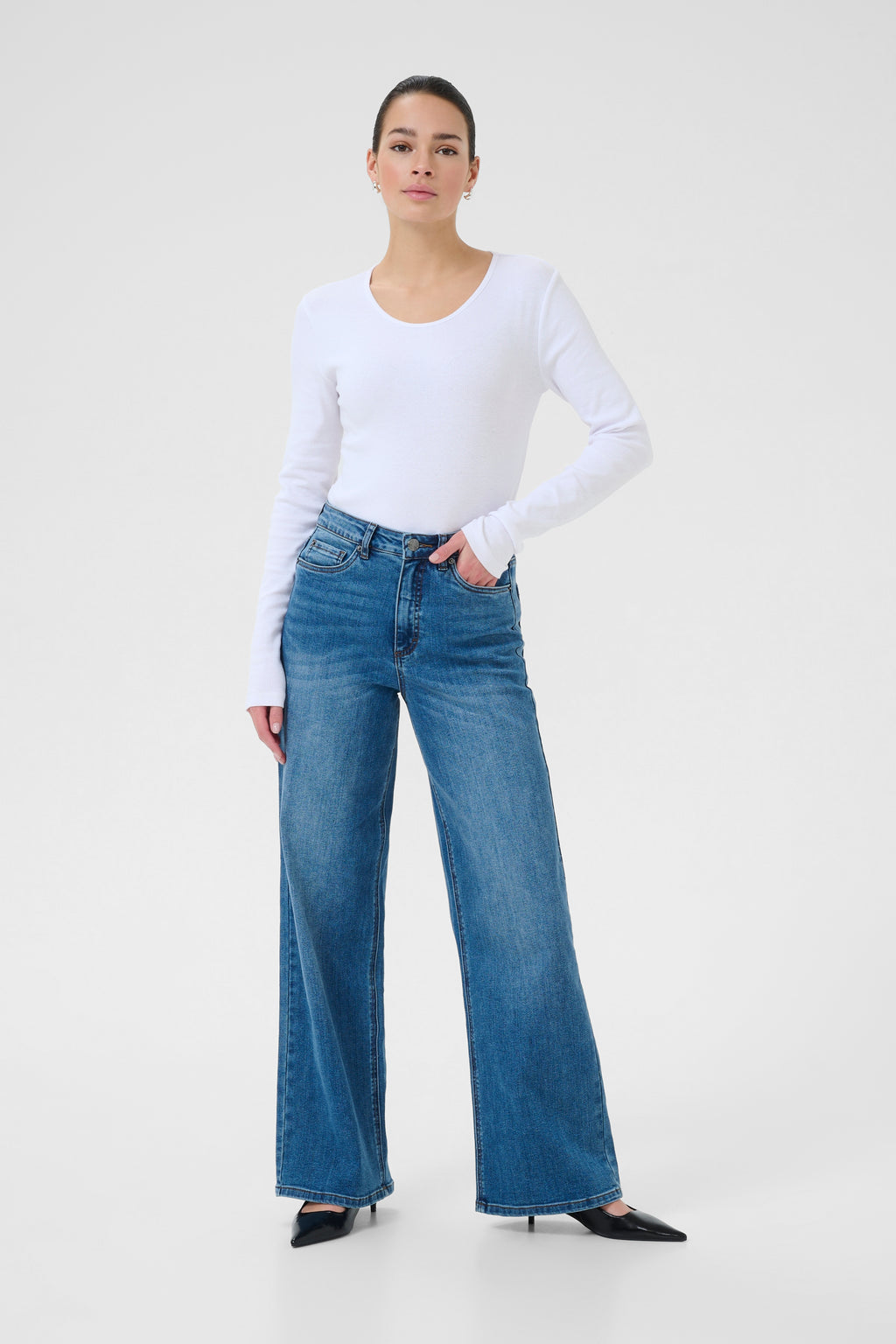 Meadow HW reg fit gallabuxur frá Kaffe  – Medium blue denim