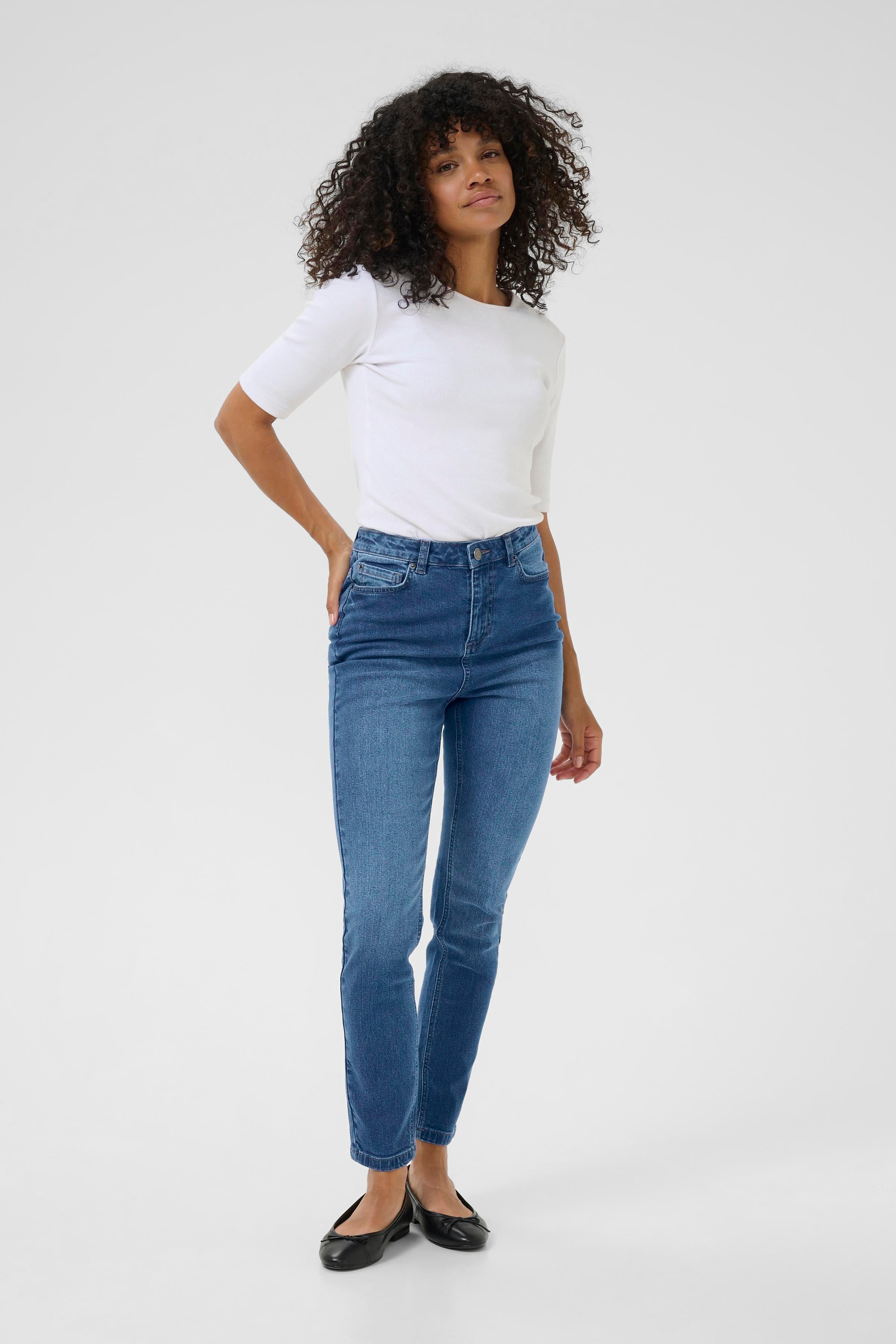 Willow HW slim fit gallabuxur frá Kaffe  –  Medium blue denim
