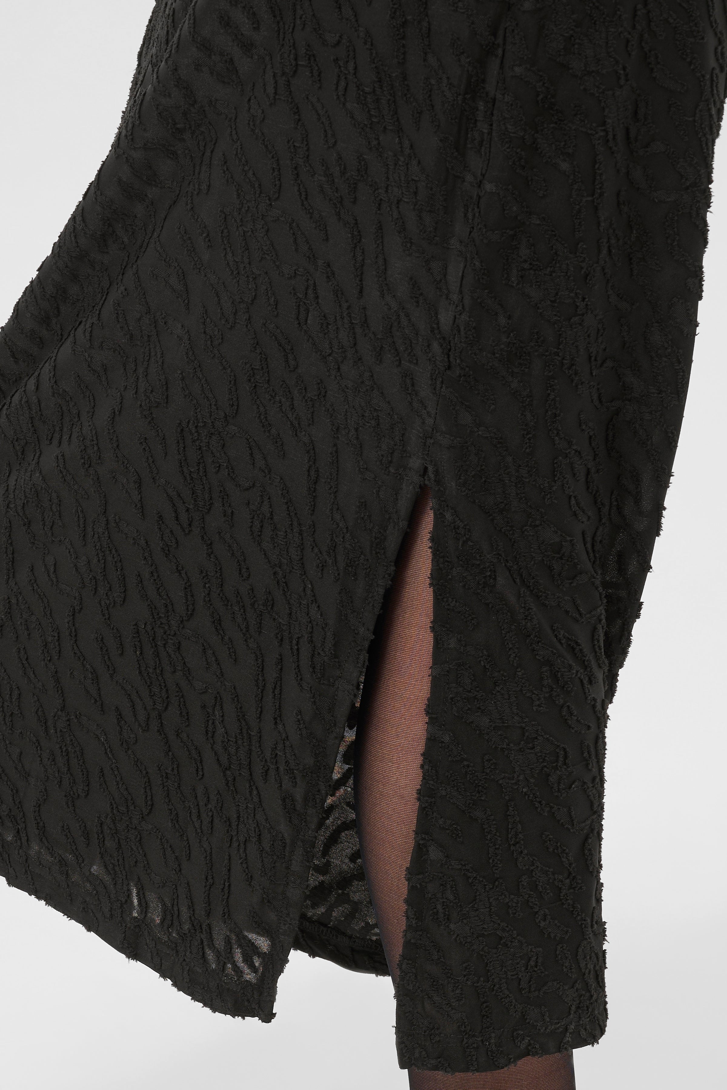 Zeverina kjóll frá Kaffe - Svartur