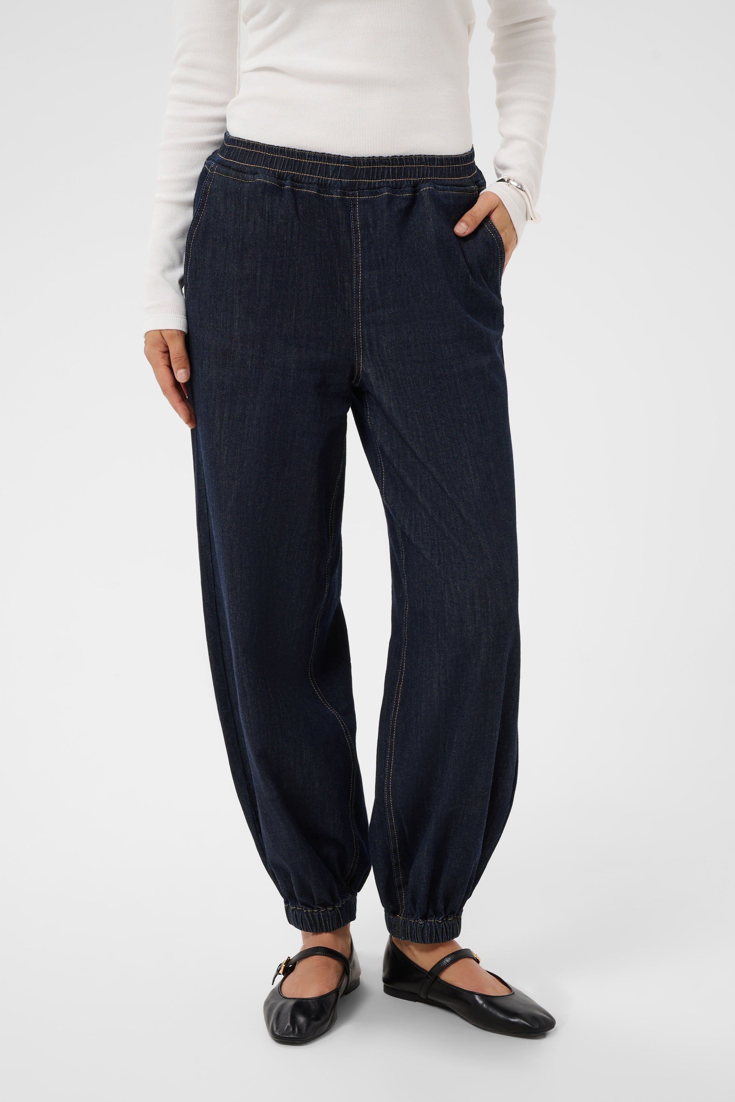 Molly gallabuxur frá Kaffe - Raw blue denim