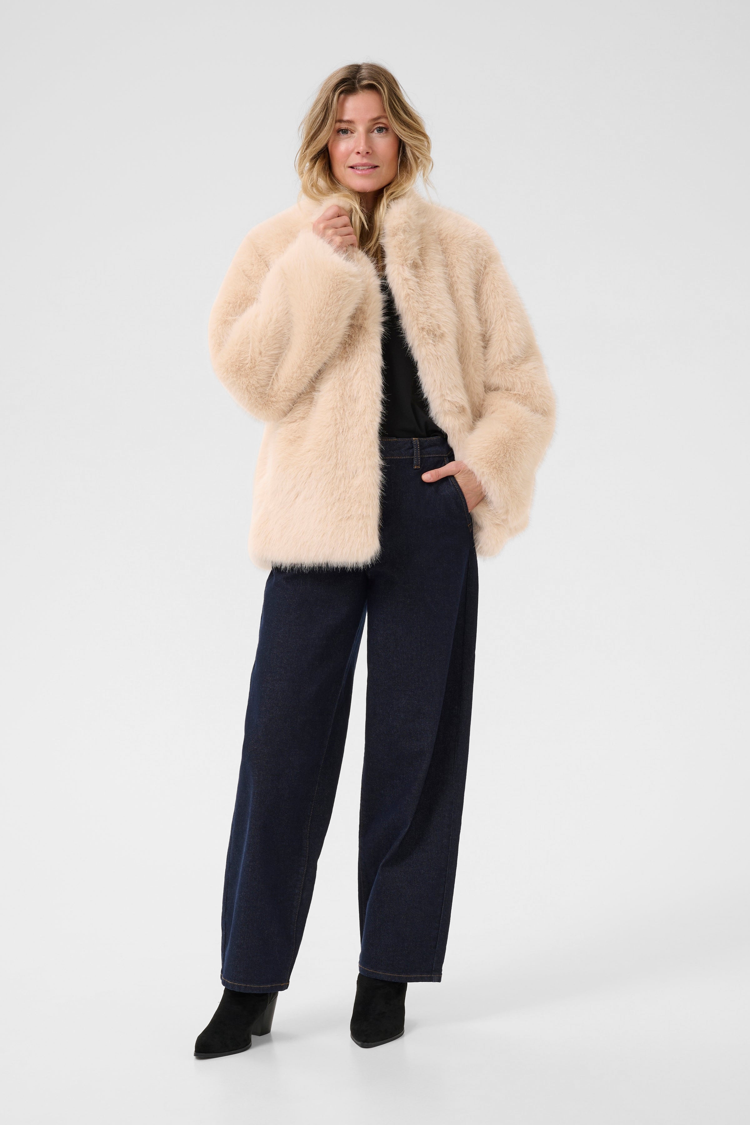 Frimia jakki frá Cream - Nature