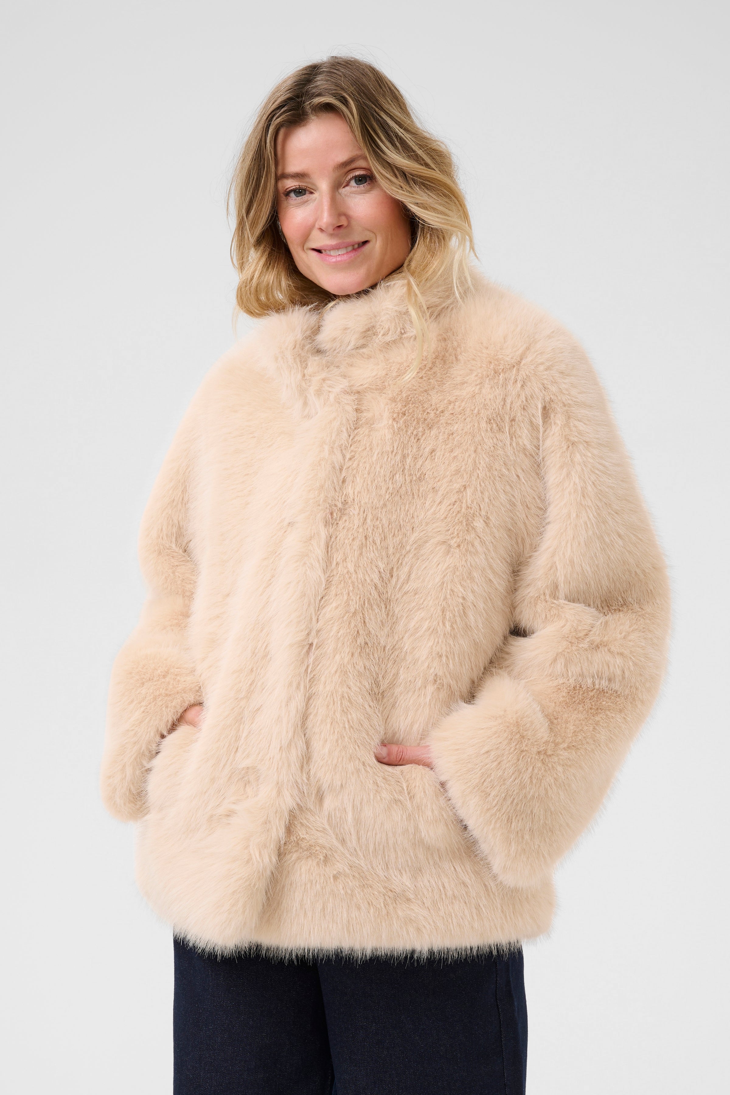 Frimia jakki frá Cream - Nature