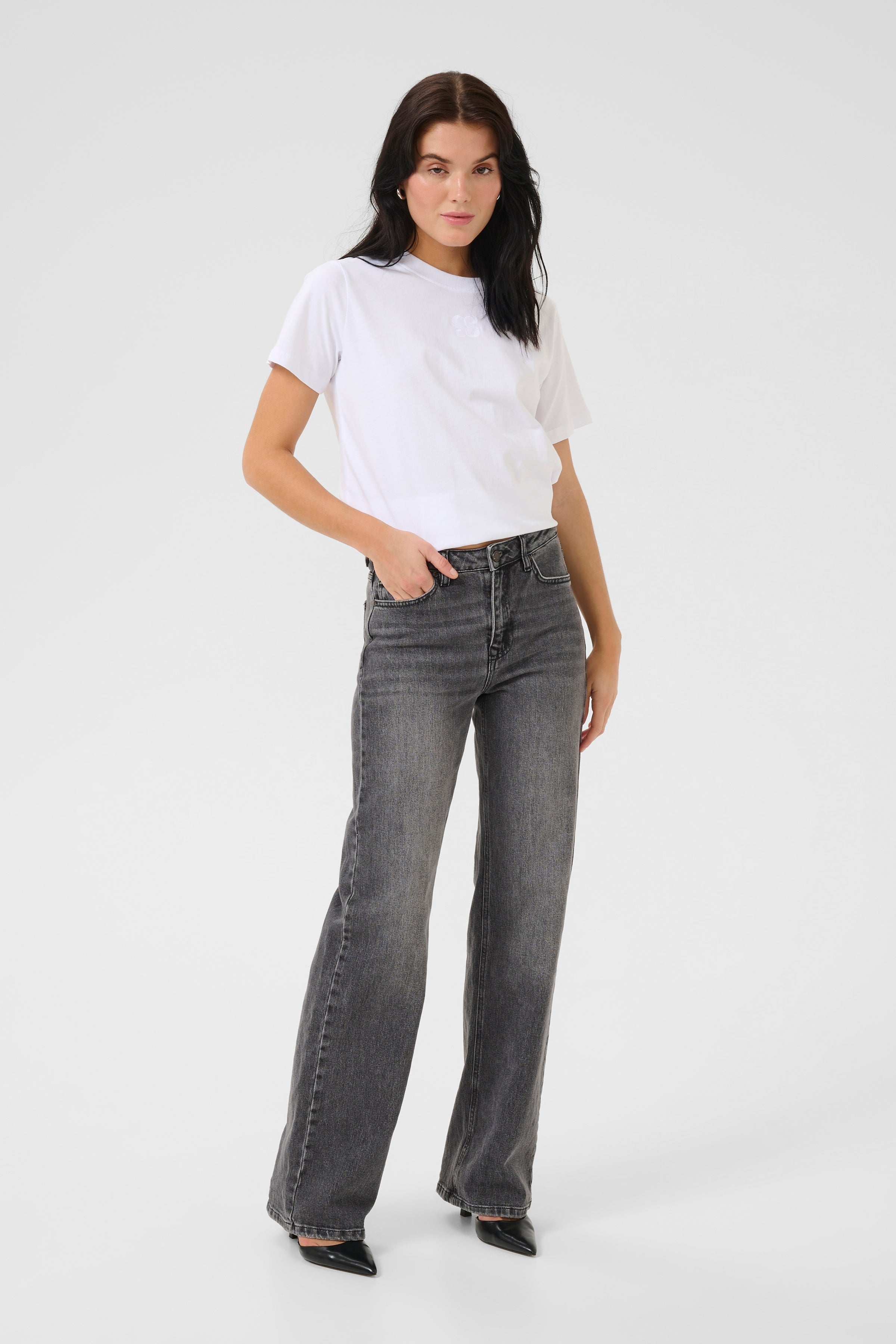 35 THE LOUIS 139 gallabuxur frá My Essential Wardrobe - Dark grey