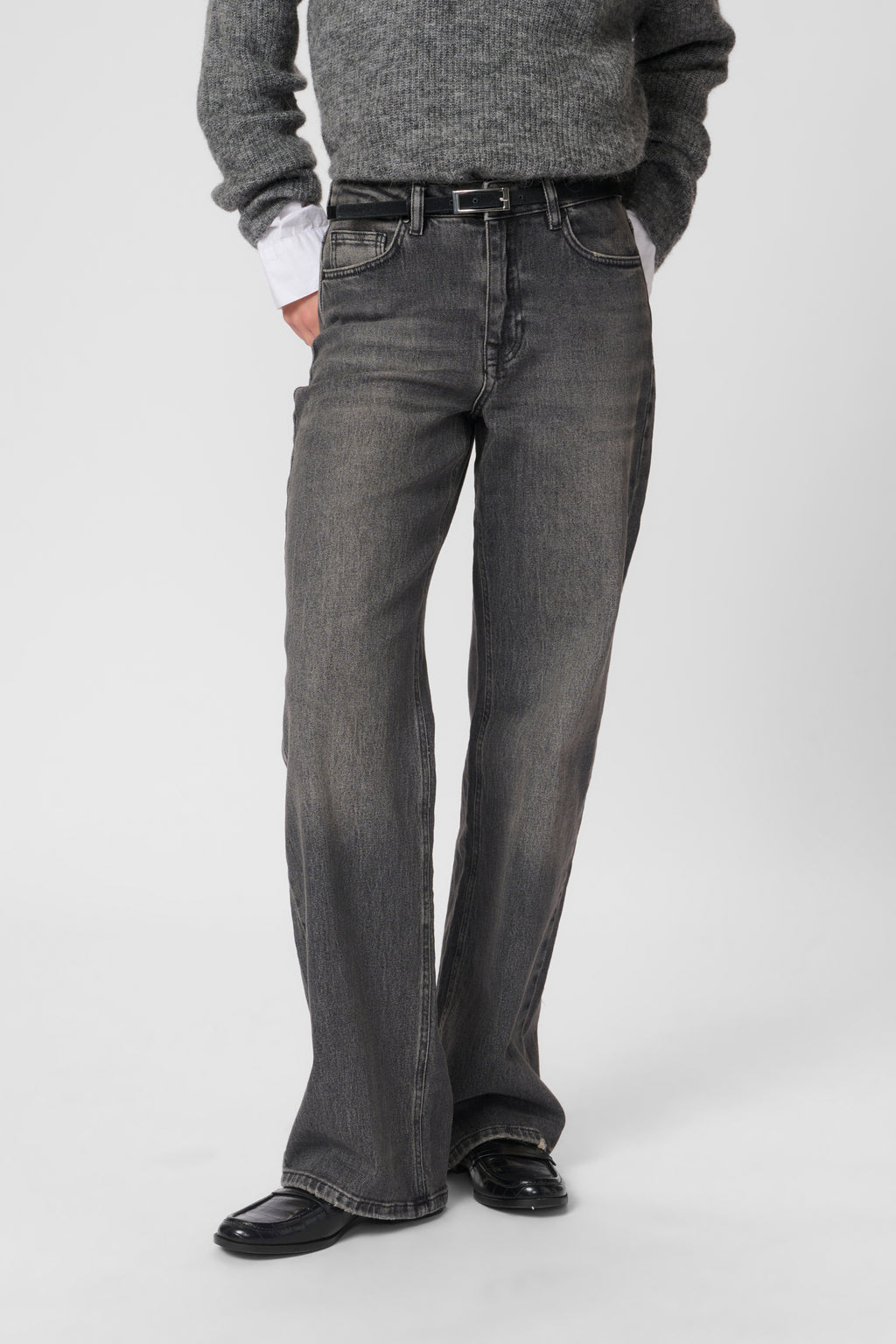 35 THE LOUIS 139 gallabuxur frá My Essential Wardrobe - Dark grey (Copy)