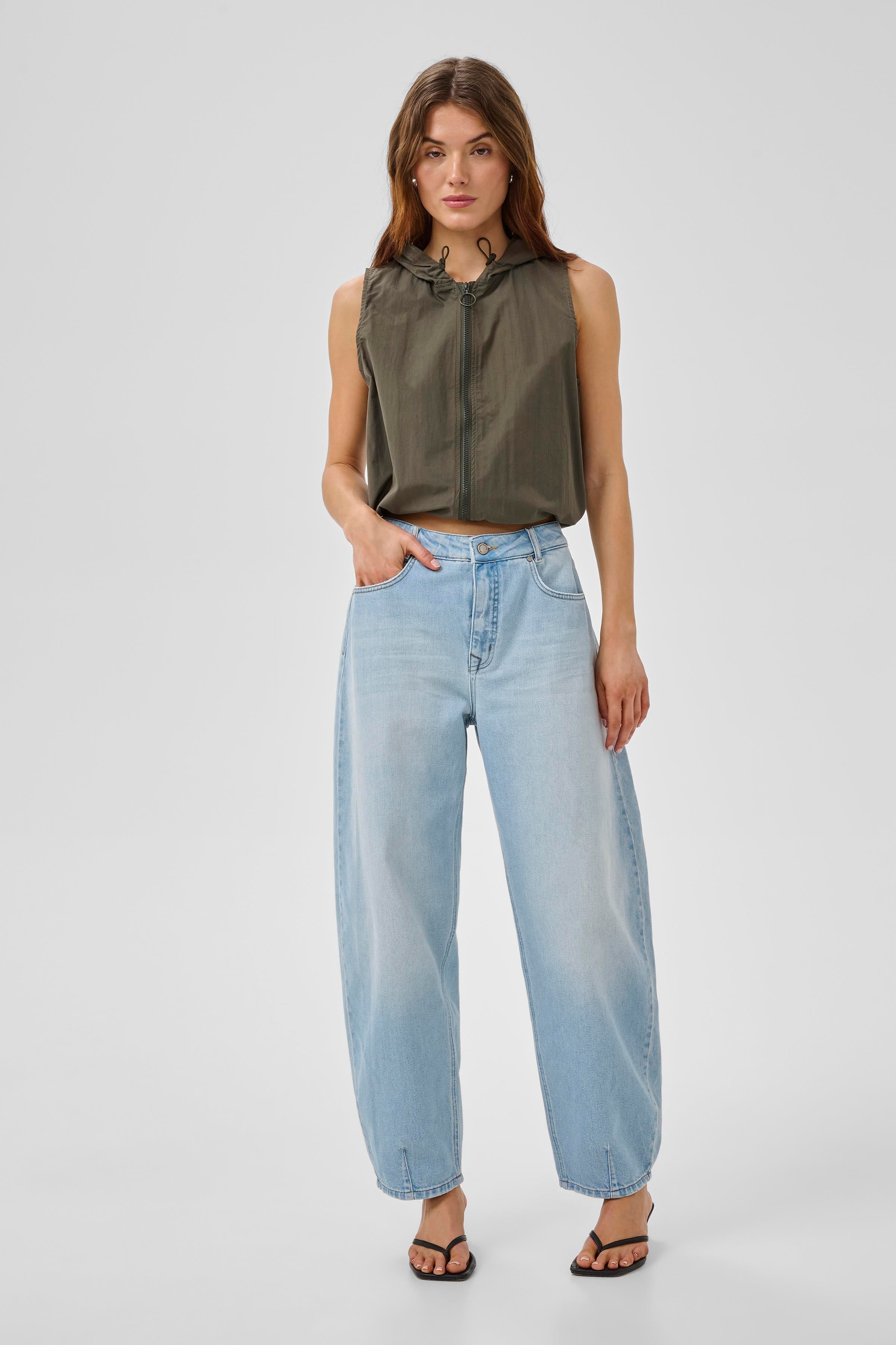 Lucy 139 Loose Barrel gallabuxur frá My essential wardrobe - Baby blue