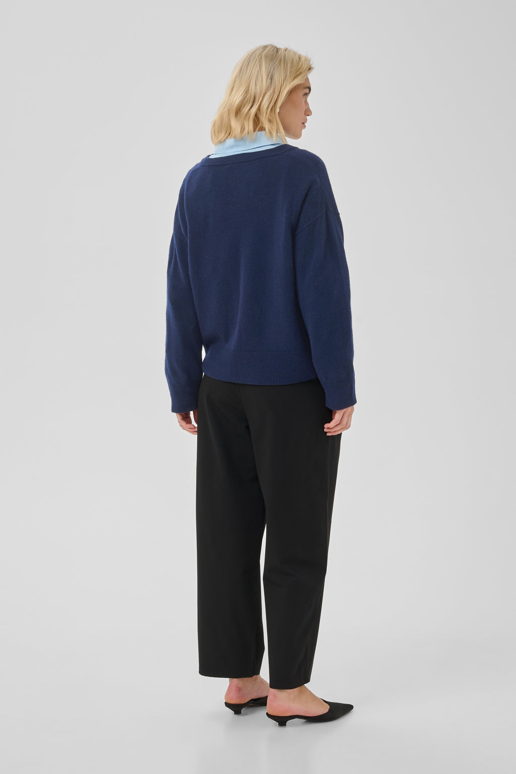 Jola peysa frá My Essential Wardrobe - Dark sapphire