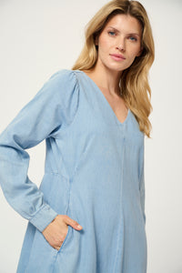 Livie Arpa kjóll frá Culture - Gallaefni Light blue wash