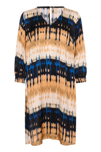 Macy kjóll frá Culture - Blue/Beige Graphic