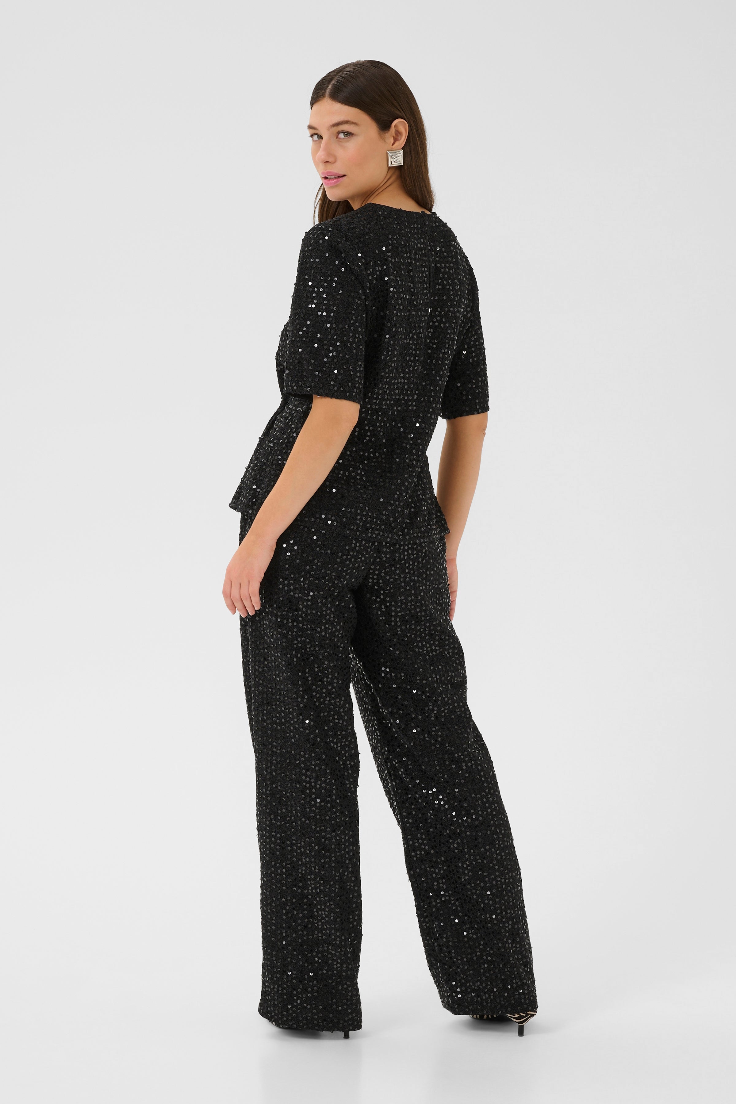 Tamera palíettu blússa frá Culture - Svört