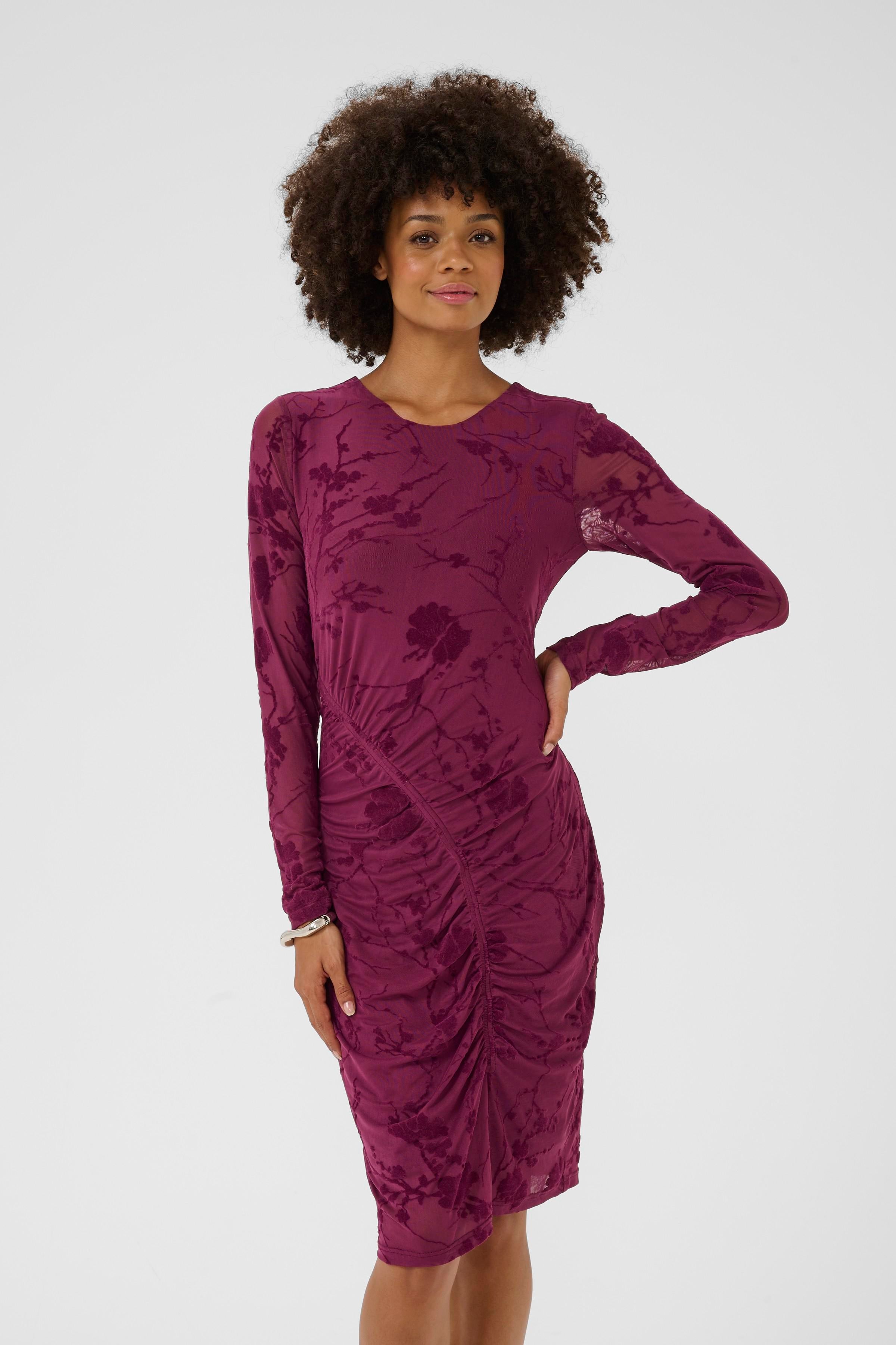 Palida kjóll frá Culture úr mesh efni - Winetasting