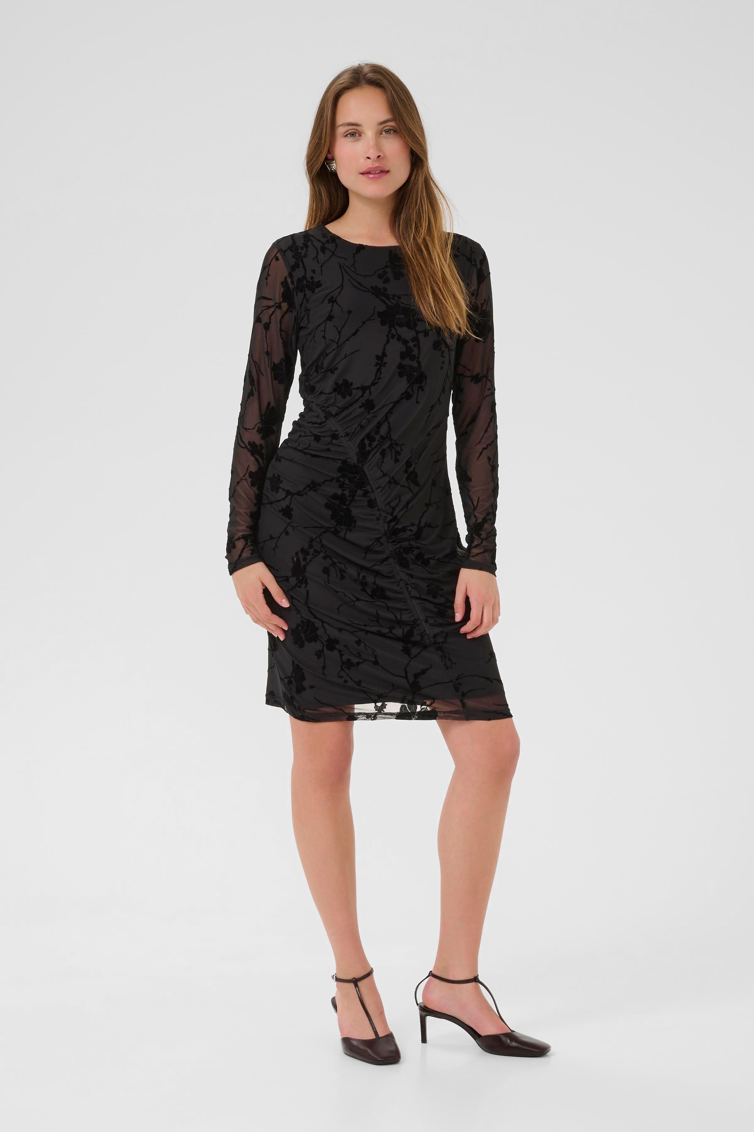 Palida kjóll frá Culture úr mesh efni - Svartur