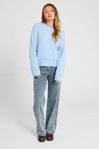 Midde  gallabuxur frá Freequent  -  Medium Blue Denim w. Off-white