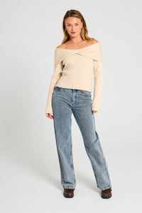 Midde  gallabuxur frá Freequent  -  Medium Blue Denim w. Off-white