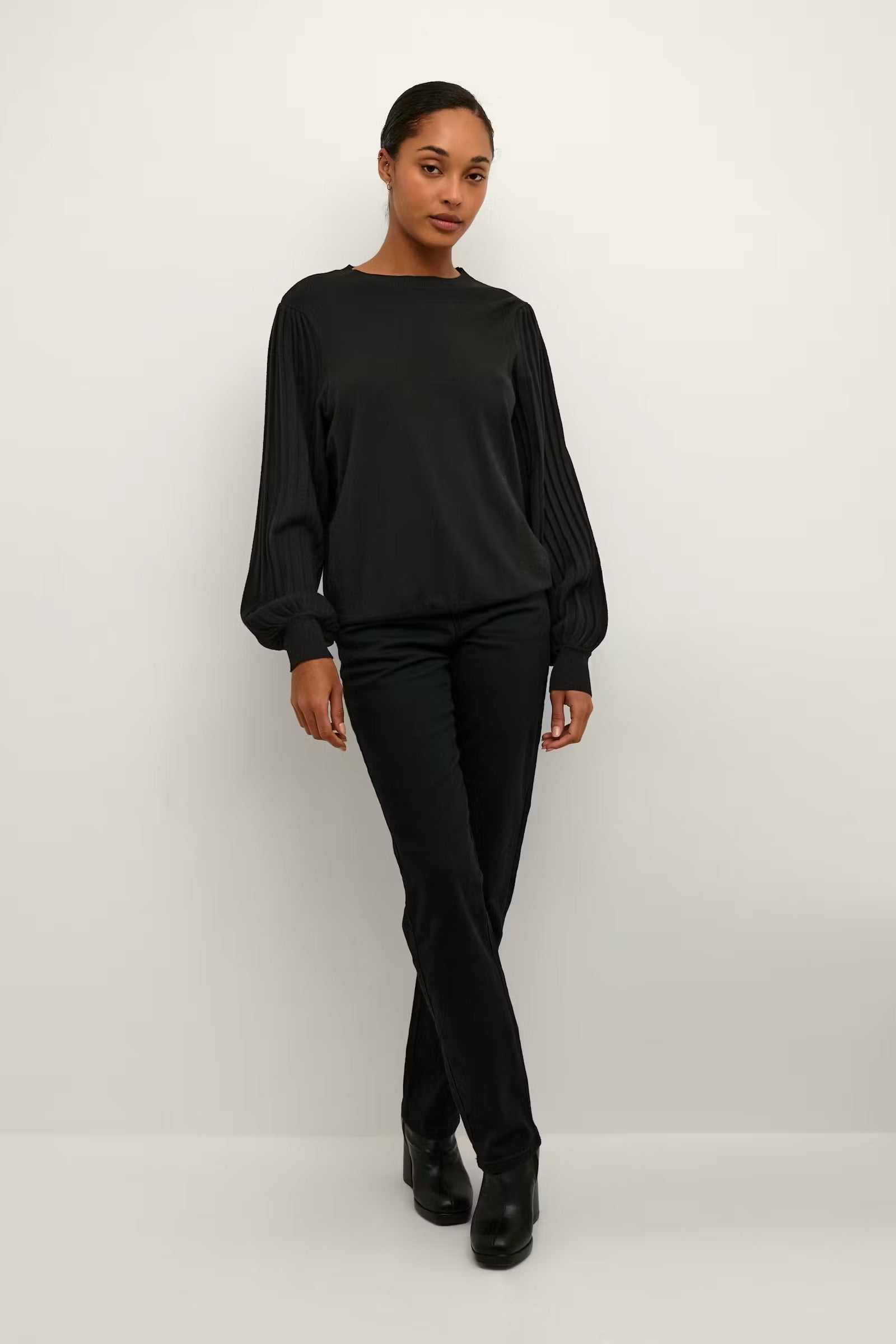 Lone peysa frá Kaffe -Black