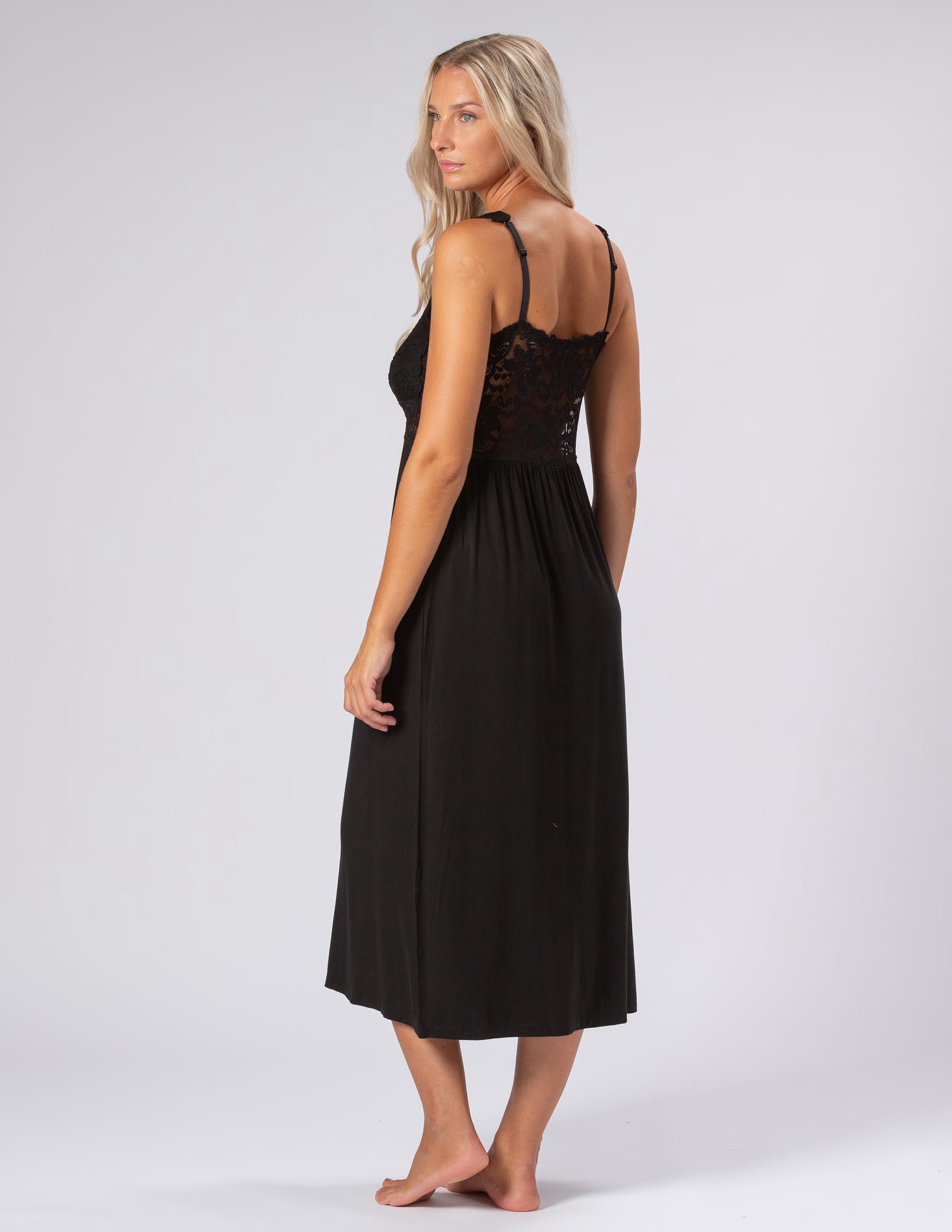 Náttkjóll síður frá Trofé 65202 - Svartur