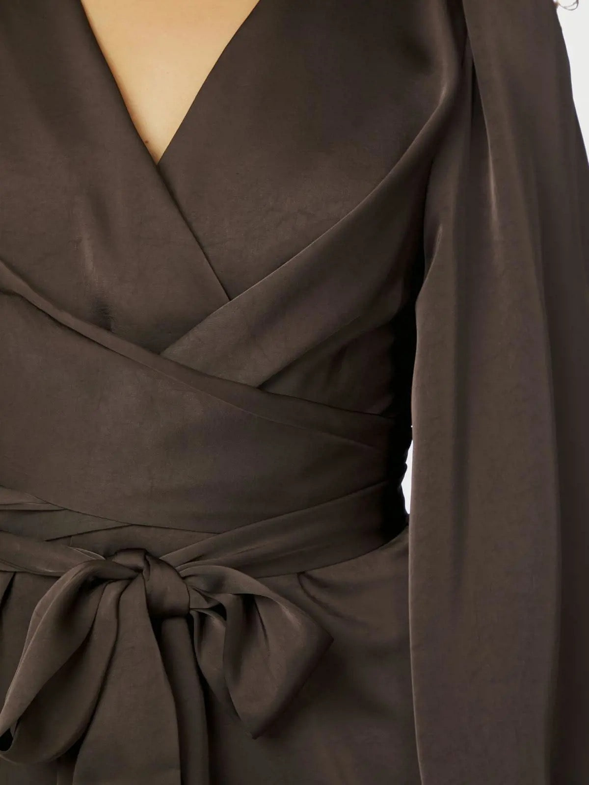 Rimini heavy sateen kjóll frá Neon- Dökk brúnn