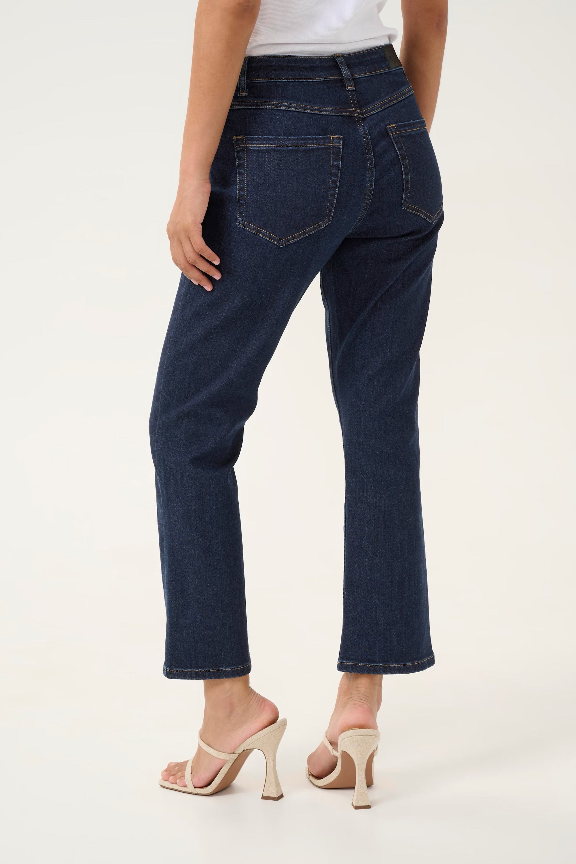 Sinem cropped  gallabuxur frá Kaffe  – Dark unwashed blue