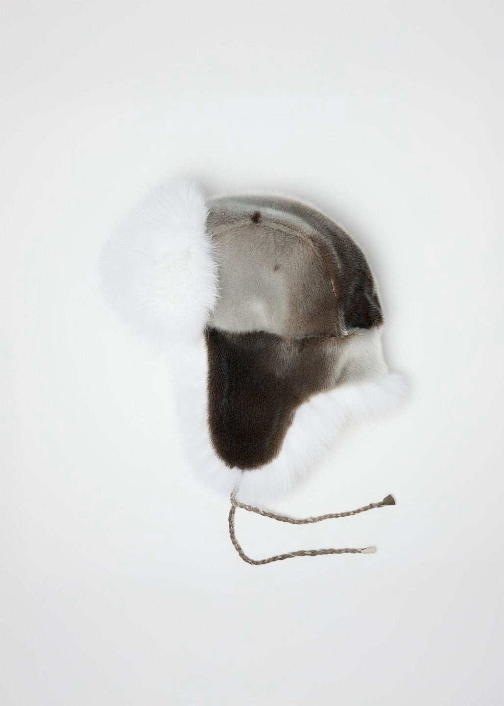 Frost  frá Feldi  Selskinns og refaskinns húfa