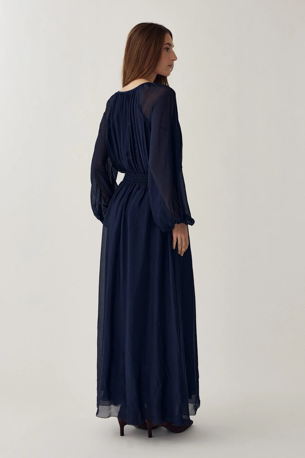 Mariel maxi kjóll frá Noella -Navy