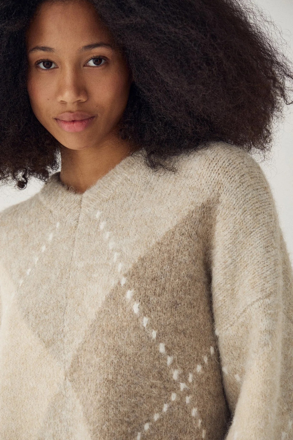 Lai knit peysa frá Noella - Beige mix