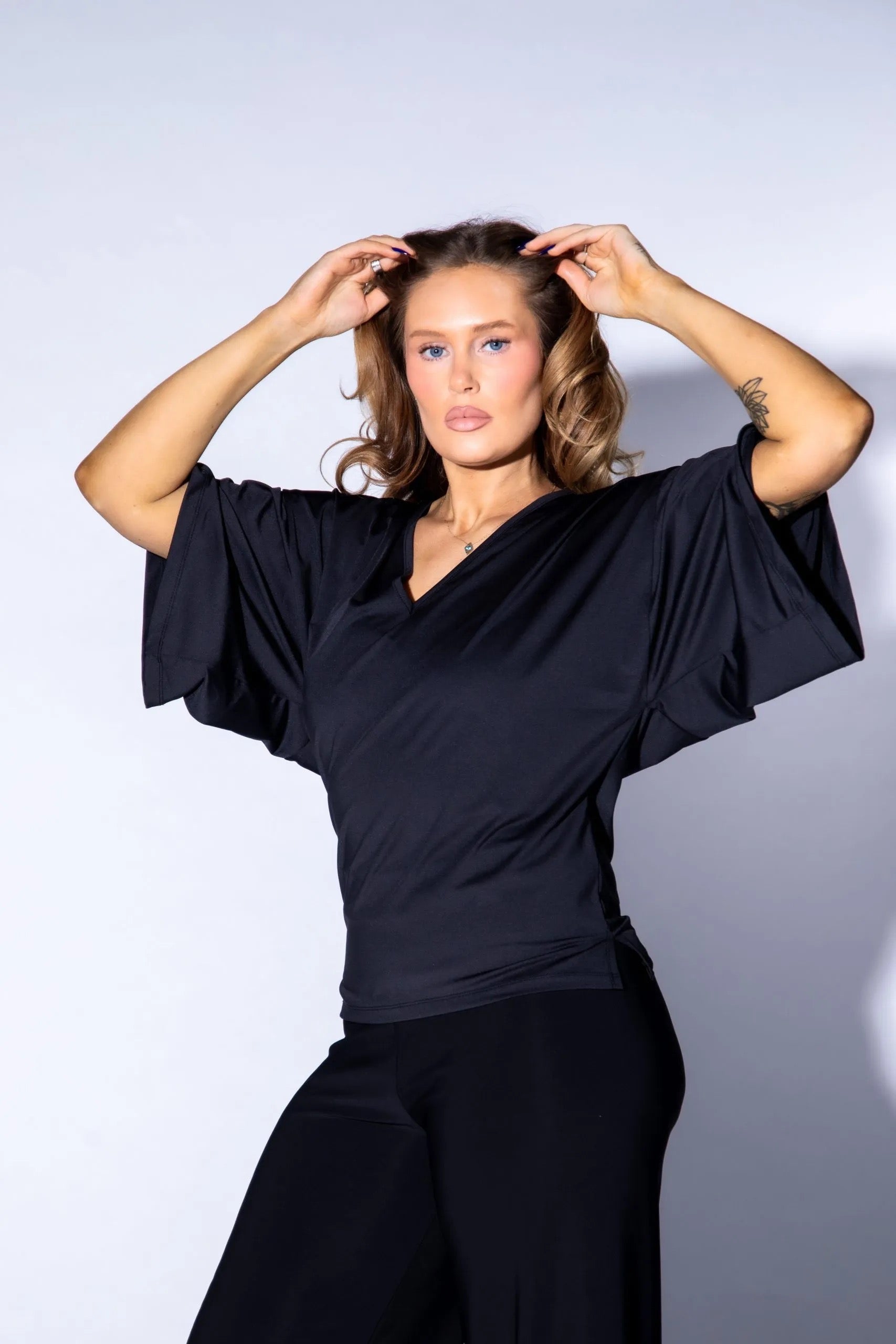 Fitted Crop T-Shirt frá Brá - Svartur