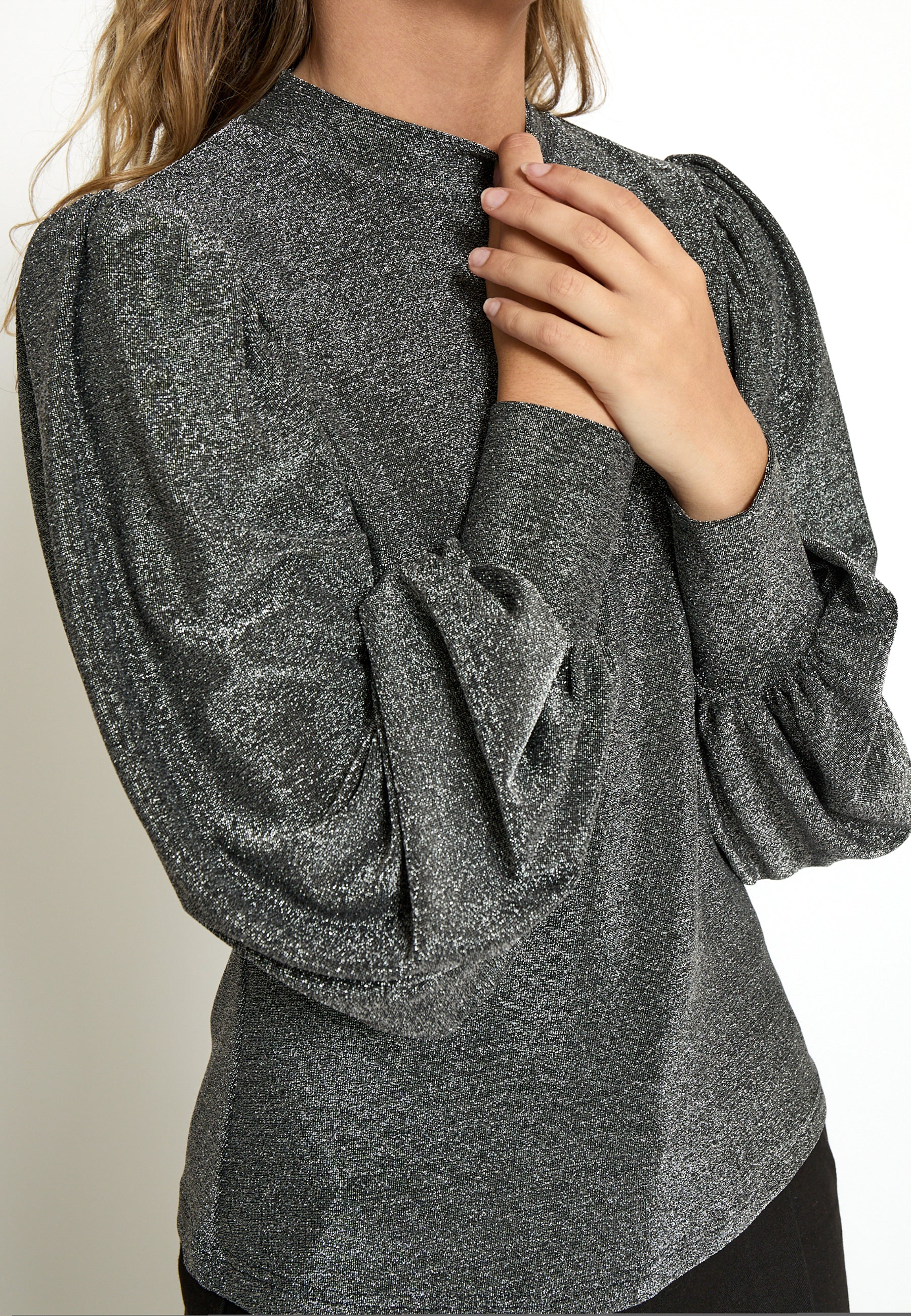 Lucina blússa frá Peppercorn - Light grey metal