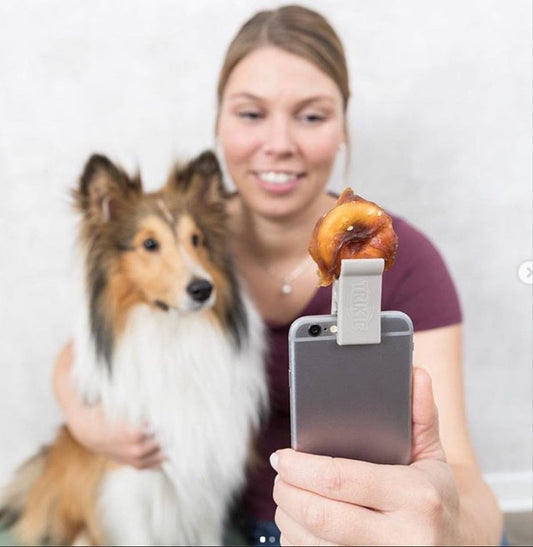 #Selfie snack holder 2x4.5x1.5 cm