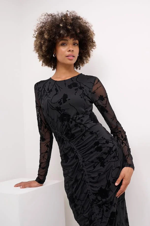 Alifa kjóll frá Culture úr mesh efni - Svartur