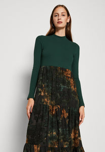 Vest-Lena kjóll frá Desigual