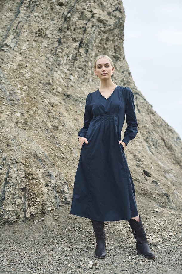 Antoinett kjóll frá Culture  síður - blár