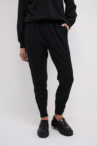 22 buxur frá My Essential Wardrobe - Svartar