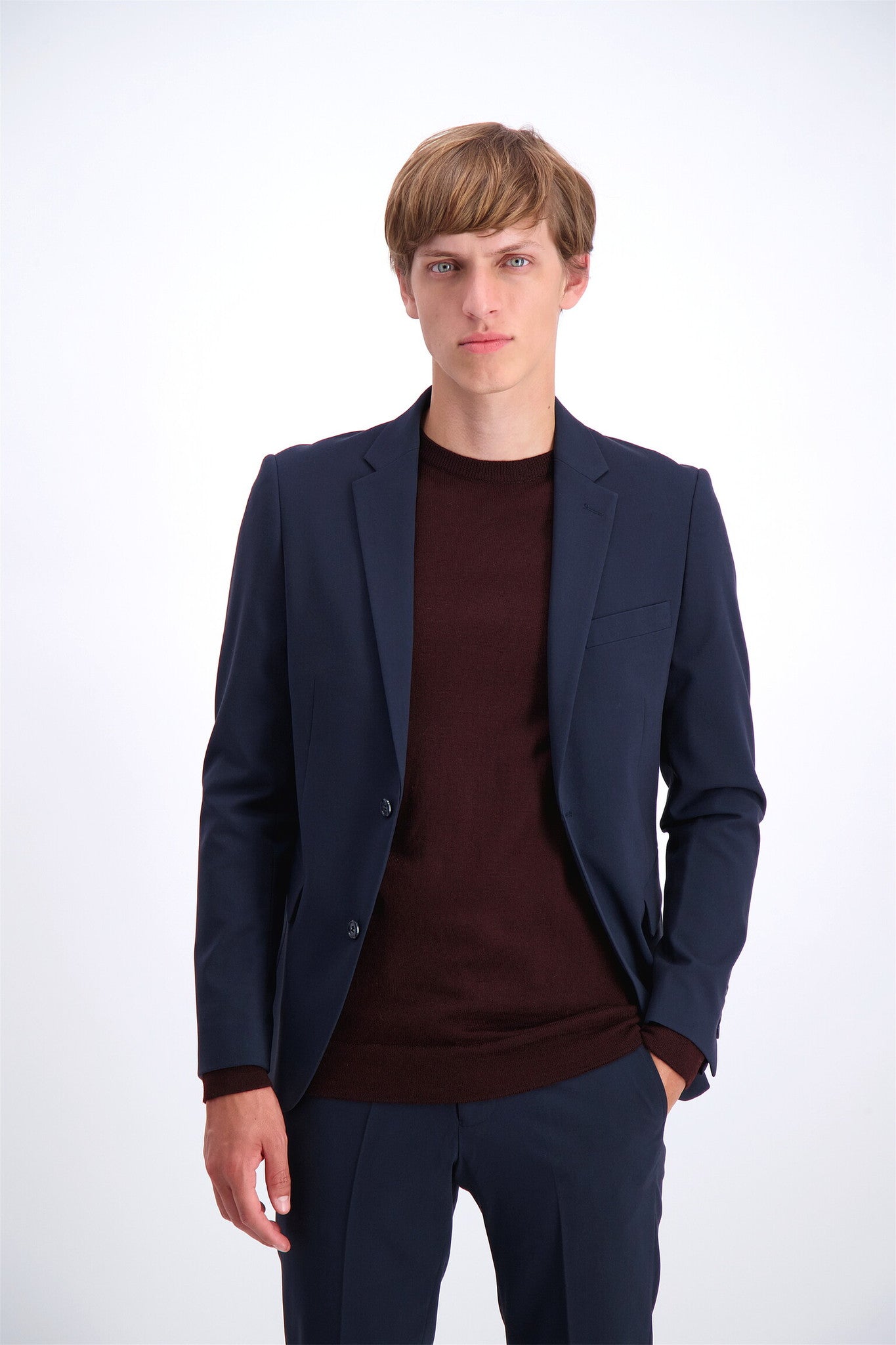 Jakkaföt frá Lindberg-navy
