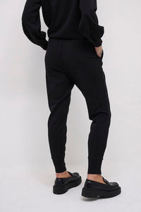 22 buxur frá My Essential Wardrobe - Svartar
