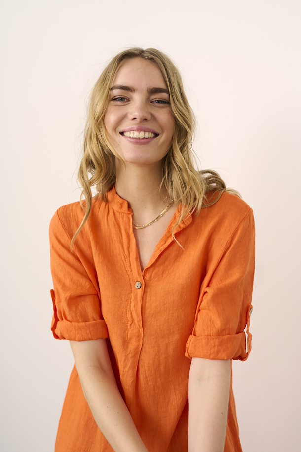 Bellis caftan kjóll frá Cream úr hör- orange