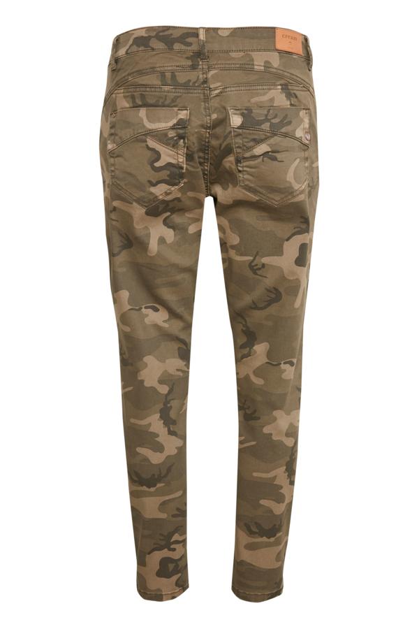 Penora camouflage buxur frá Cream.